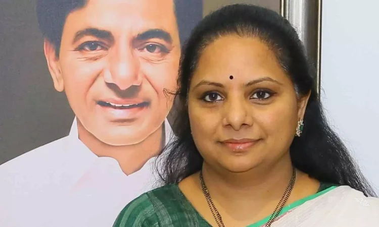 ఇంటి గుట్టును రచ్చకెక్కించినందుకే..?