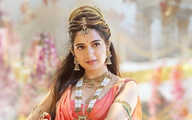 Actress Ashika Rangnath latest pics
