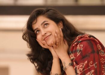 Actress Komalee Prasad Latest Pics