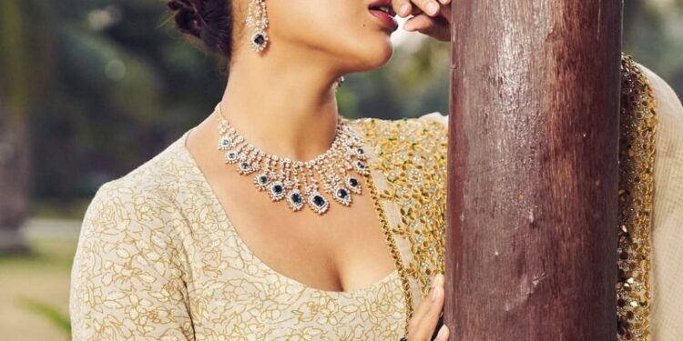 Actress Samyukta Menon Latest Pics