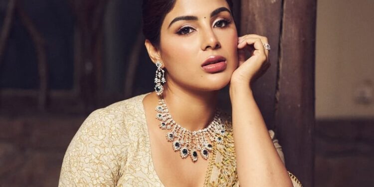 Actress Samyukta Menon Latest Pics
