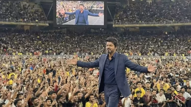 సినిమాలకి గుడ్ బై… ఫ్యాన్స్ కోసం చివరిగా డ్యాన్స్ చేసిన విజయ్