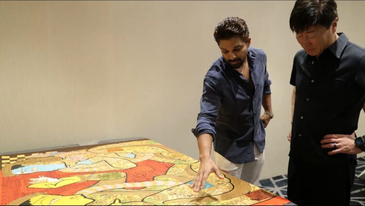 గీక్ పిక్చర్స్ సీఈవోకి ప్రత్యేక ఐకాన్స్టార్ బహుమతి