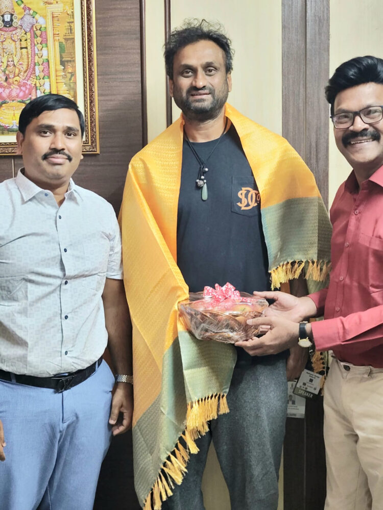 కల్పరా విఎఫ్‌ఎక్స్‌ ఫౌండర్‌ని కలిసిన మహి వి.రాఘవ్‌