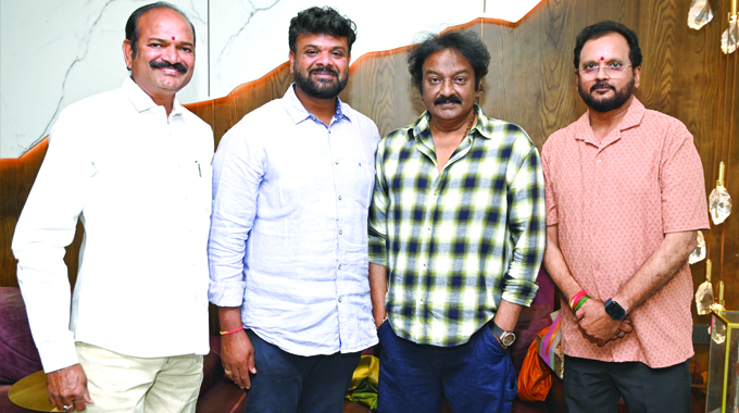 ‘పిఠాపురంలో’ ‘మక్కుళు మక్కుళు కాలేజూ’ పాట