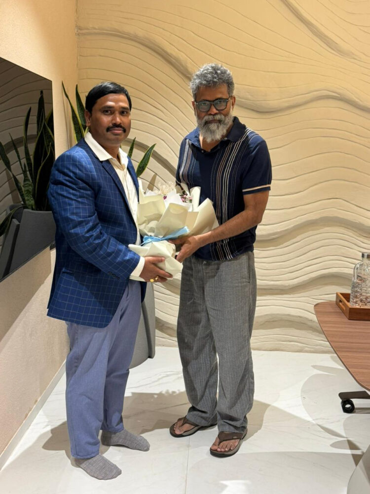 సుకుమార్‌ని కలిసిన కల్పరా విఎఫ్‌ఎక్స్‌