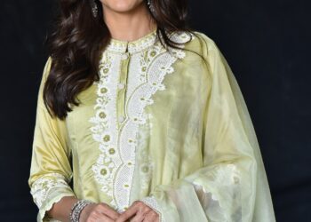 ‘డెకాయిట్‌’లో చేసిన సరస్వతి క్యారెక్టర్ నా కెరీర్‌లో గుర్తుండిపోతుంది- మృణాల్ ఠాకూర్