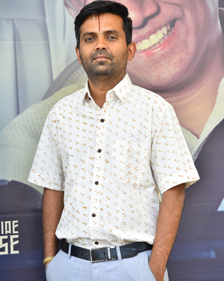 అప్పుల్లో ఉన్నవారికి ధైర్యాన్నిచ్చే చిత్రం ‘కార్మేని సెల్వం’ : దర్శకుడు రామ్ చక్రి
